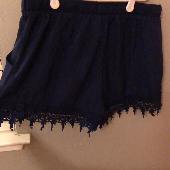 Flowy shorts - Picture 3 of 3